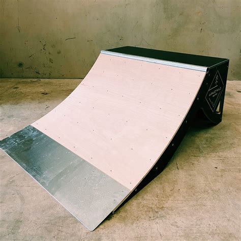 3 foot quarterpipe.